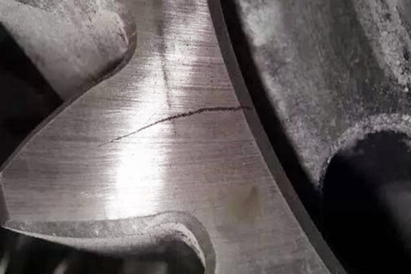 Cracks-in-Die-Casting