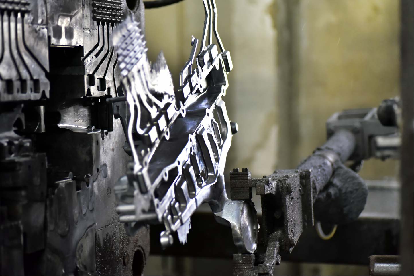 Remove the Casting from the Mold